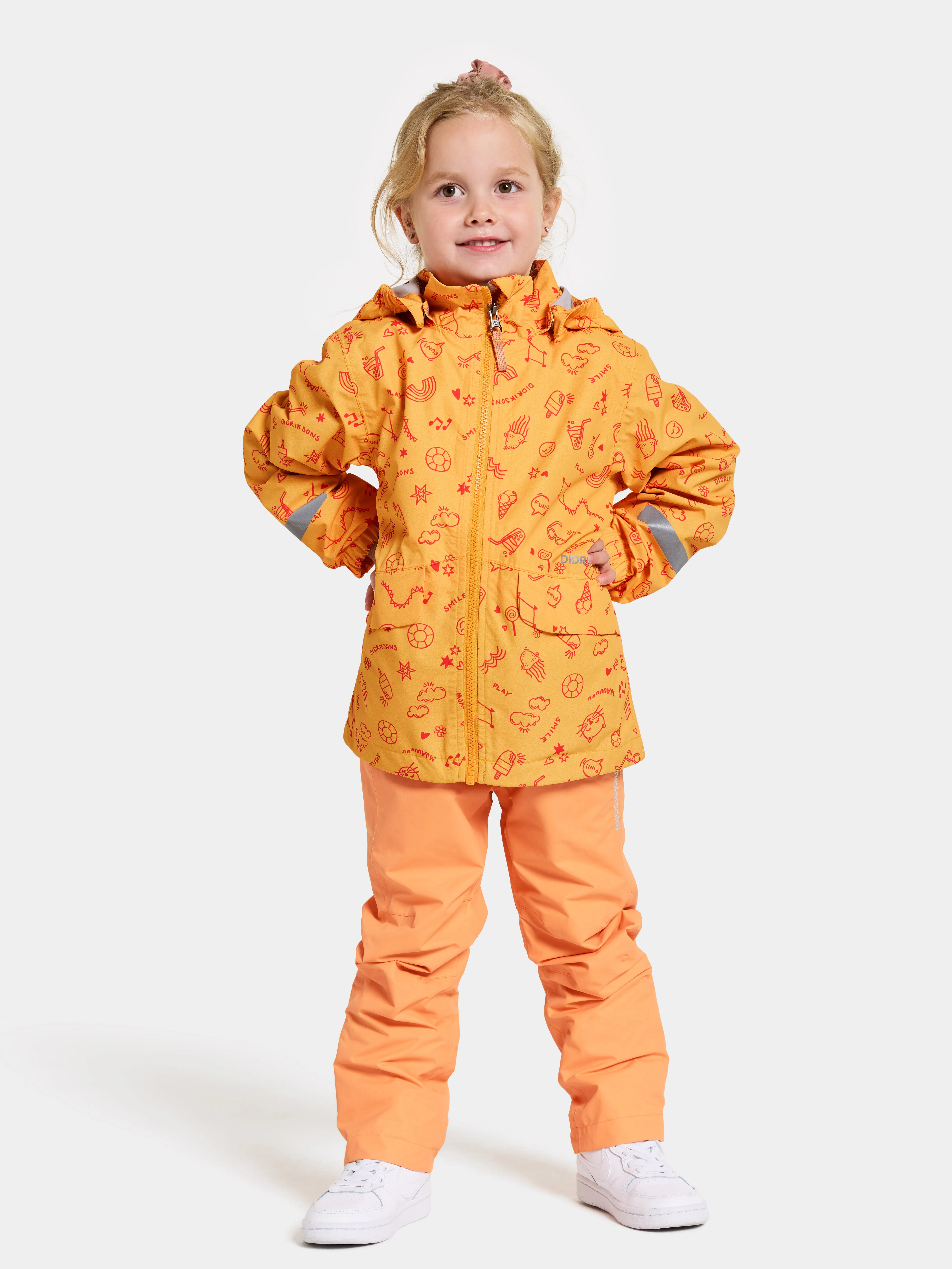 Didriksons Kids&#x27; Norma Printed Jacket 3 Doodle Papaya Orange | Buy Didriksons Kids&#x27; Norma Printed Jacket 3 Doodle Papaya Orange here | Outnorth