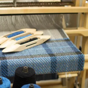 Introduction to Floor Loom Weaving: Weave a Tartan Shawl