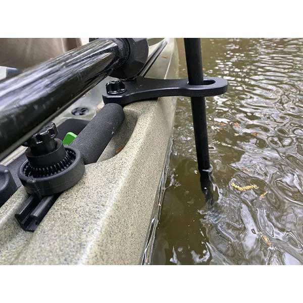 One Objective Anchor Pole Holder