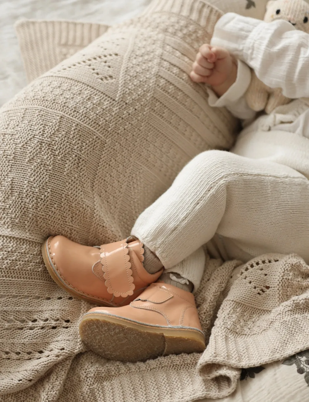 Scallop Velcro Boot - Blush