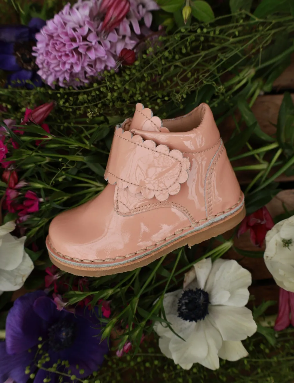 Scallop Velcro Boot - Blush